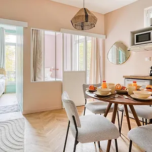 Proche Parc Monceau #17eme #arcdetriomphe - Gourgaud Appartement